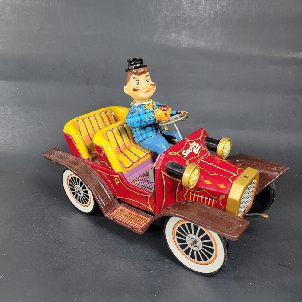 SMOKEY BILL ON OLD FASHION CAR TIN BATTERY TOY JAPAN 1960s